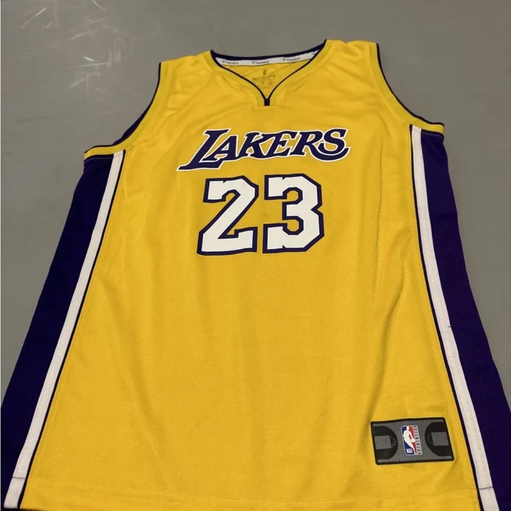 LEBRON James #23 Lakers Kids XL Fanatics Yellow Jersey